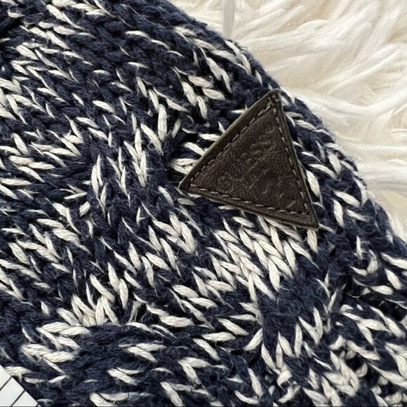 Guess slouchy cowl neck navy blue and white knit sweater womens size medium - Picture 7 of 11